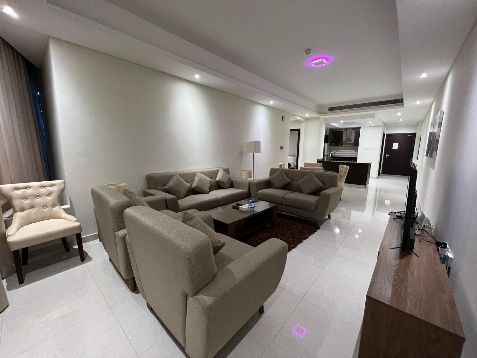 Sirius Tower Apart otel Manama Dış mekan fotoğraf