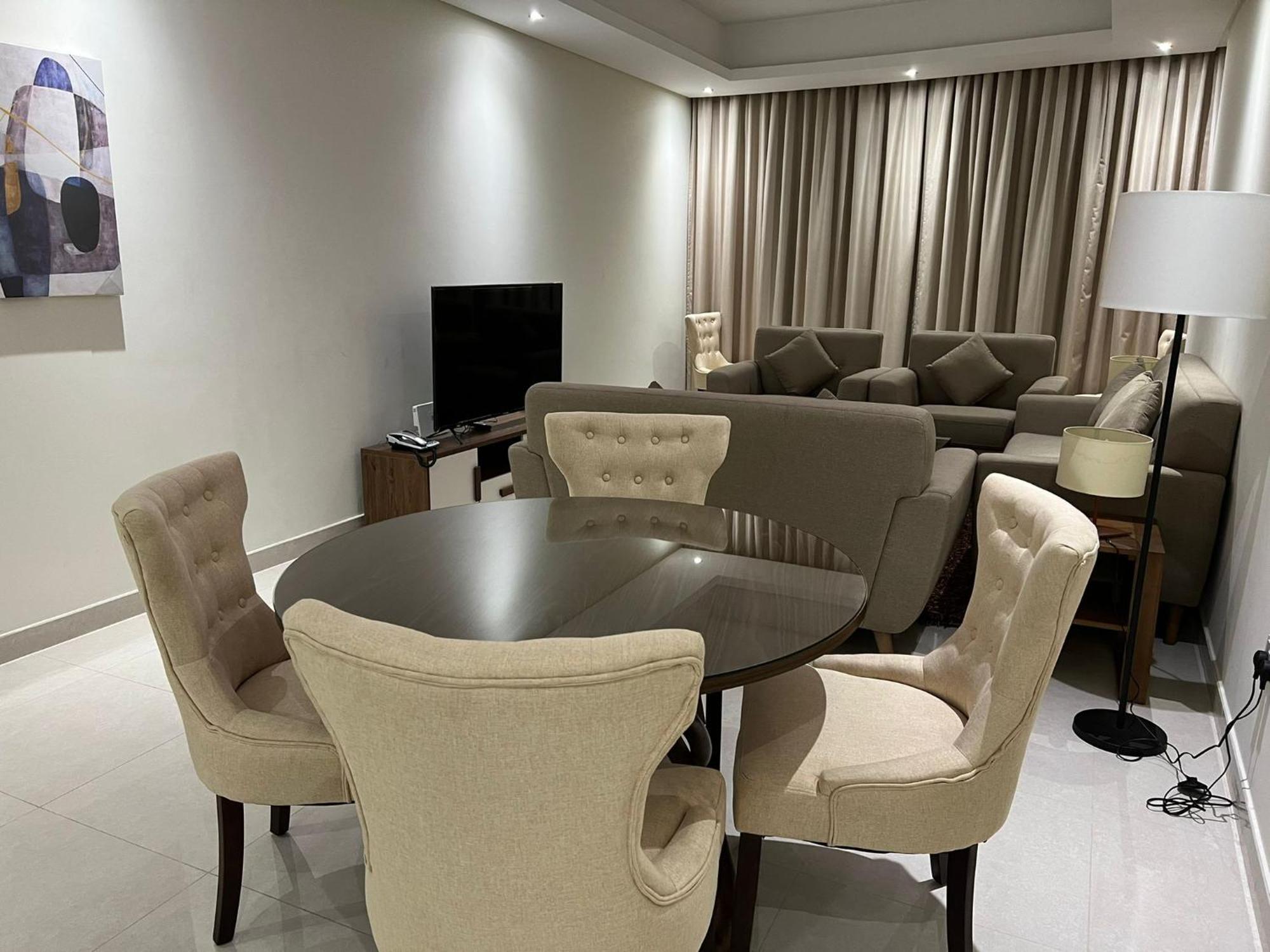 Sirius Tower Apart otel Manama Dış mekan fotoğraf