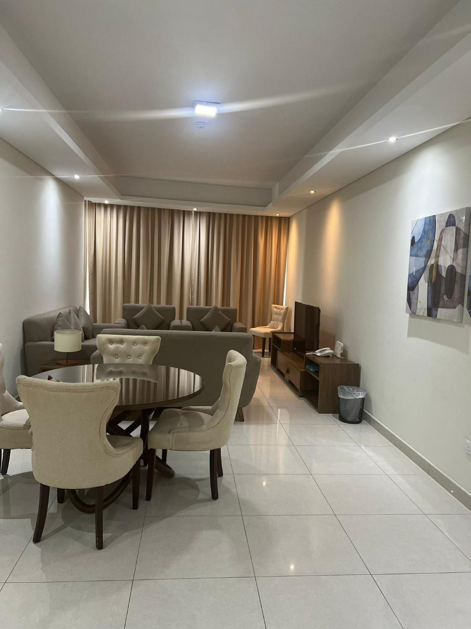 Sirius Tower Apart otel Manama Dış mekan fotoğraf
